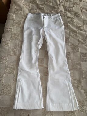 NWT Obermeyer Women's White Flare Ski Pants “The Bind Pant” size 6 Short